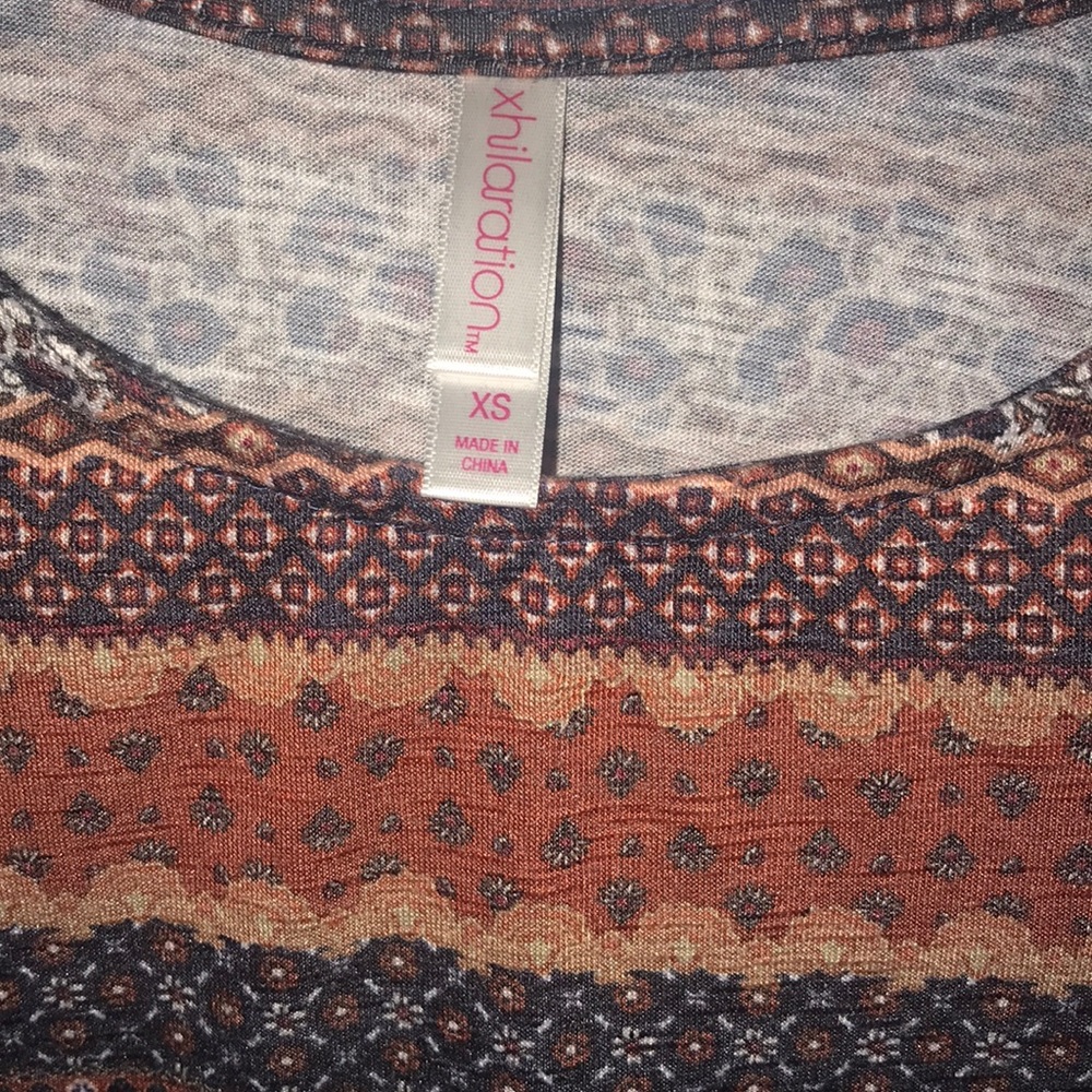 ✨Target Blouse✨ - Picture 2 of 4